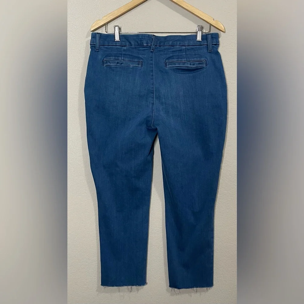 Frank & Eileen Cropped Ankle Jeans in Blue Denim - Picture 5 of 11